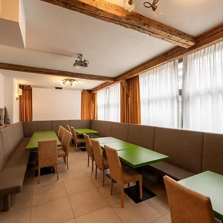 Il Caminetto Sport 3* 卡纳泽伊