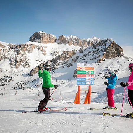 Hotel Il Caminetto Sport Canazei