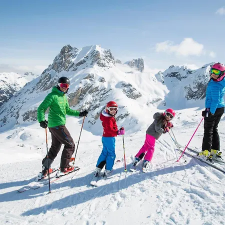 Отель Il Caminetto Sport 3*