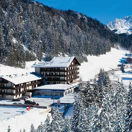 Hotel Il Caminetto Sport Canazei