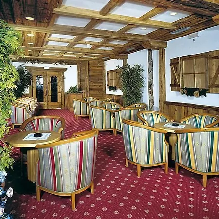 Il Caminetto Sport 3* 卡纳泽伊