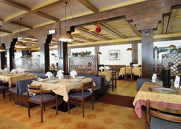 Il Caminetto Sport 卡纳泽伊