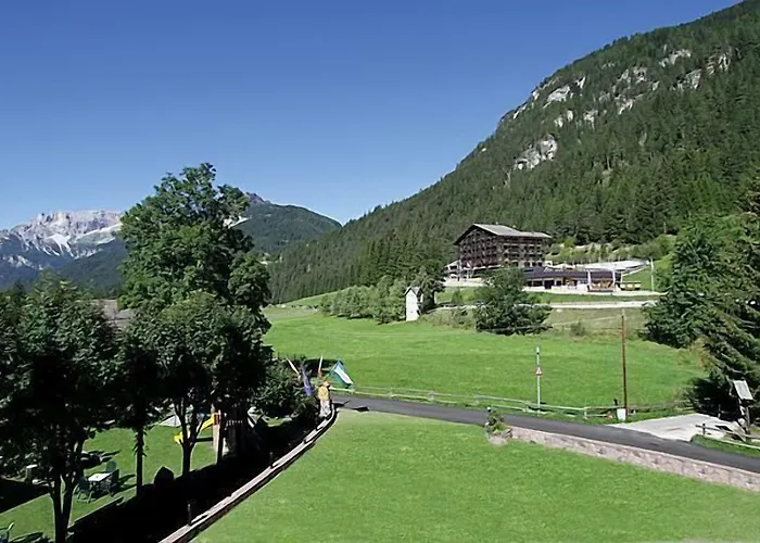 Hotel Il Caminetto Sport Canazei